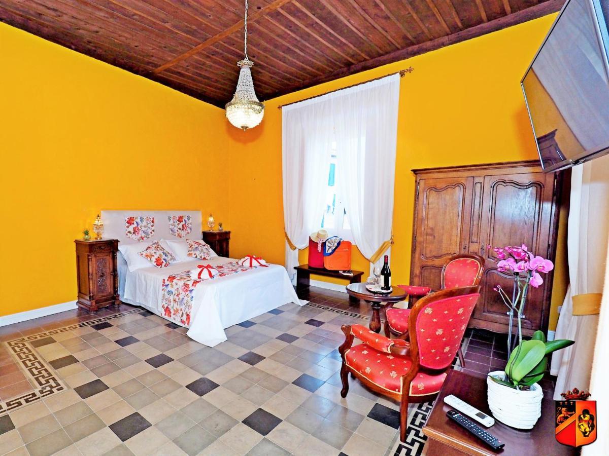 Palazzo Toraldo Di Francia Bed & Breakfast Tropea Dış mekan fotoğraf