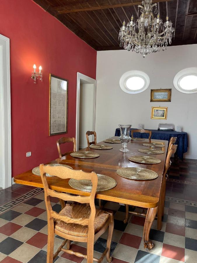 Palazzo Toraldo Di Francia Bed & Breakfast Tropea Dış mekan fotoğraf