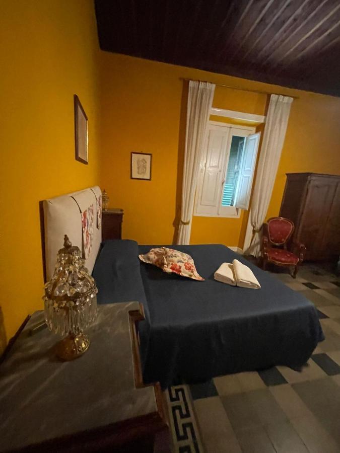 Palazzo Toraldo Di Francia Bed & Breakfast Tropea Dış mekan fotoğraf